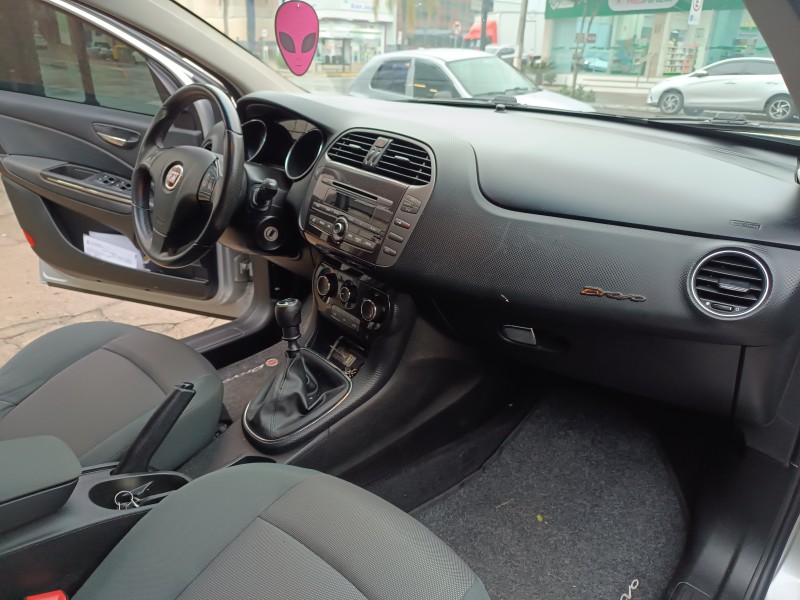 BRAVO 1.8 ESSENCE 16V FLEX 4P MANUAL - 2012 - FLORES DA CUNHA