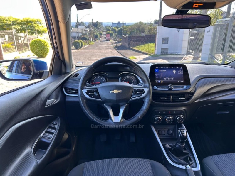 ONIX 1.0 LT 12V FLEX 4P MANUAL - 2023 - VENâNCIO AIRES