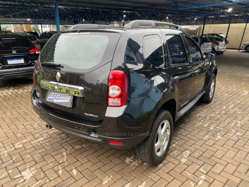 DUSTER 1.6 EXPRESSION 4X2 16V FLEX 4P MANUAL - 2013 - CANELA
