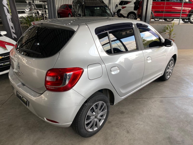 SANDERO 1.0 EXPRESSION 16V FLEX 4P MANUAL - 2016 - CAMPO BOM
