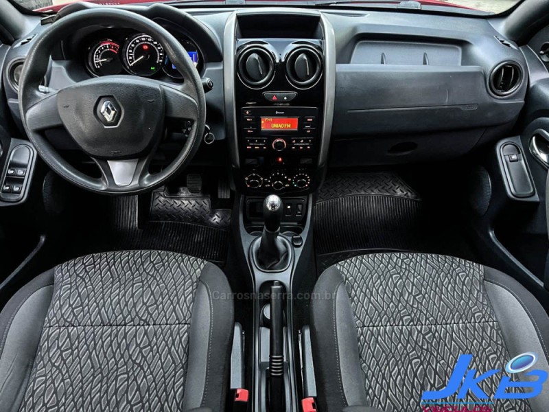 DUSTER 1.6 EXPRESSION 4X2 16V FLEX 4P MANUAL - 2018 - NOVO HAMBURGO