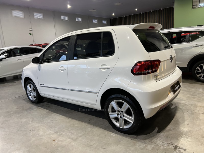 FOX 1.6 MSI HIGHLINE 16V FLEX 4P MANUAL - 2016 - CAXIAS DO SUL