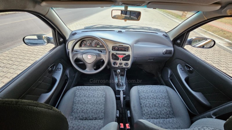 SIENA 1.0 MPI FIRE CELEBRATION 8V FLEX 4P MANUAL - 2010 - IVOTI