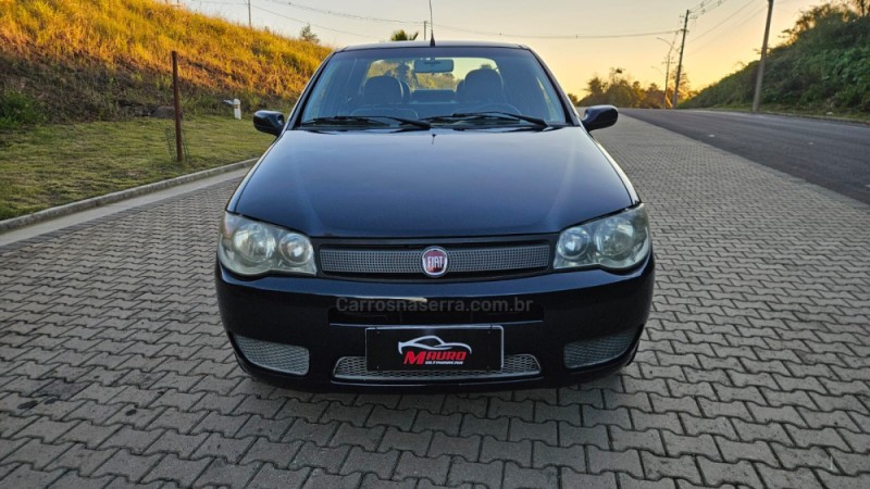 SIENA 1.0 MPI FIRE CELEBRATION 8V FLEX 4P MANUAL - 2010 - IVOTI