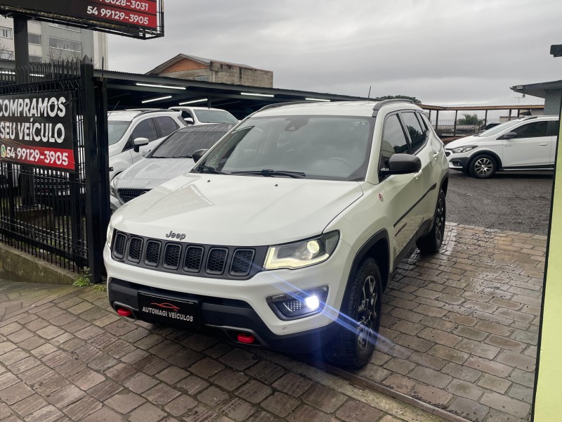 COMPASS 2.0 16V DIESEL TRAILHAWK 4X4 AUTOMÁTICO - 2017 - CAXIAS DO SUL