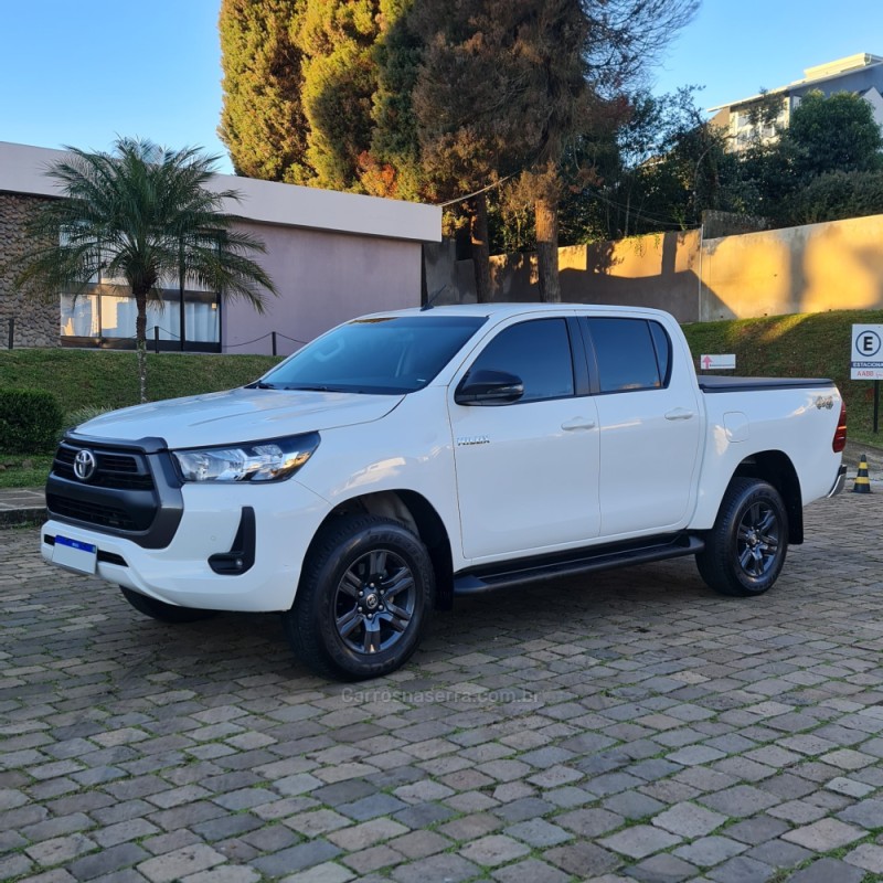 HILUX 2.8 SR 4X4 CD 16V DIESEL 4P AUTOMÁTICO - 2024 - LAGOA VERMELHA