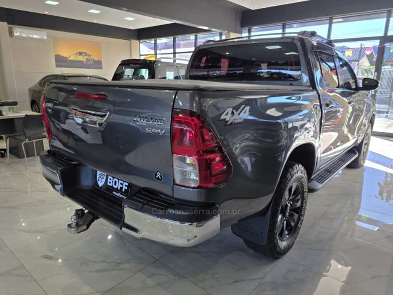 HILUX 2.8 SRV 4X4 CD 16V DIESEL 4P AUTOMÁTICO - 2017 - CAXIAS DO SUL