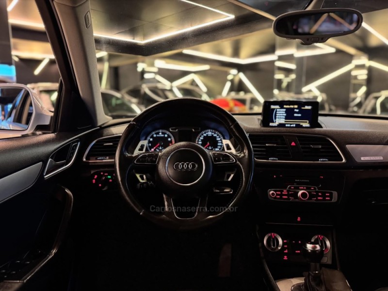 Q3 2.0 TFSI AMBIENTE QUATTRO 4P GASOLINA S TRONIC - 2014 - NOVO HAMBURGO