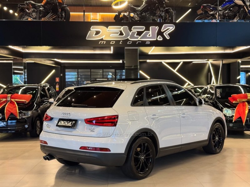 Q3 2.0 TFSI AMBIENTE QUATTRO 4P GASOLINA S TRONIC - 2014 - NOVO HAMBURGO