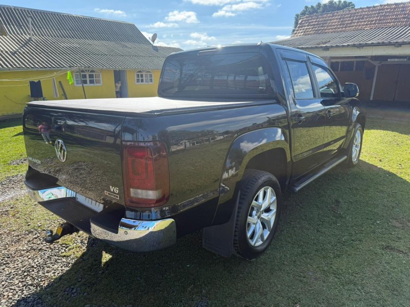 AMAROK 3.0 V6 TDI HIGHLINE CD DIESEL 4MOTION AUTOMÁTICO - 2019 - VACARIA
