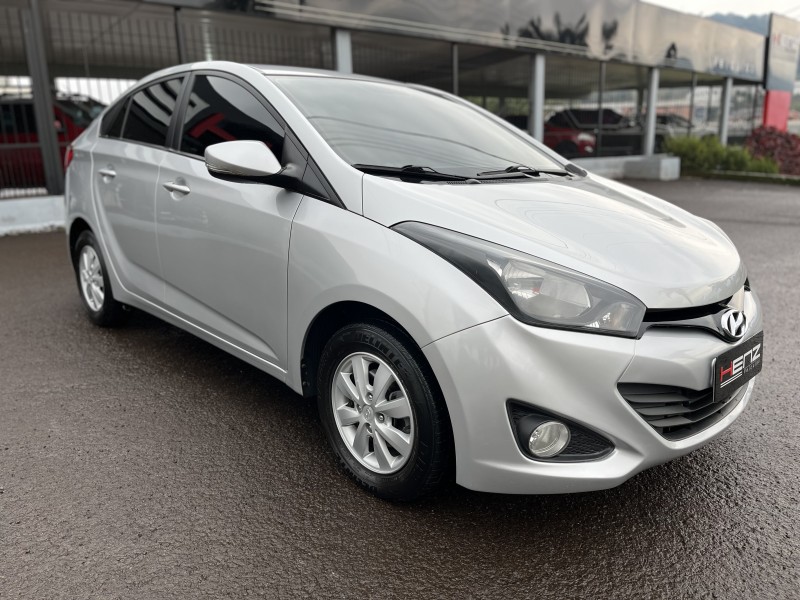 HB20S 1.6 COMFORT STYLE 16V FLEX 4P AUTOMÁTICO - 2014 - BOM PRINCíPIO