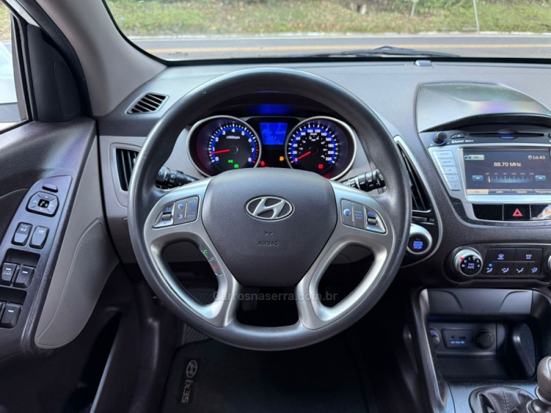 IX35 2.0 MPI 4X2 16V FLEX 4P MANUAL - 2013 - DOIS IRMãOS