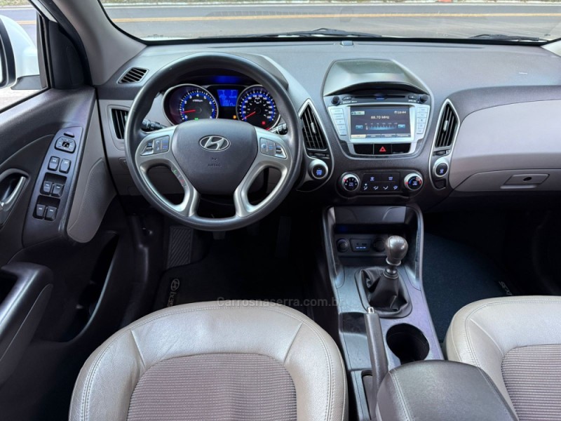 IX35 2.0 MPI 4X2 16V FLEX 4P MANUAL - 2013 - DOIS IRMãOS