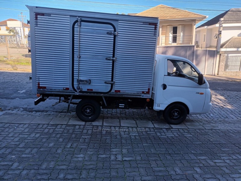 HR 2.5 TCI HDB BAU 4X2 8V 97CV TURBO INTERCOOLER DIESEL 2P MANUAL - 2007 - BENTO GONçALVES