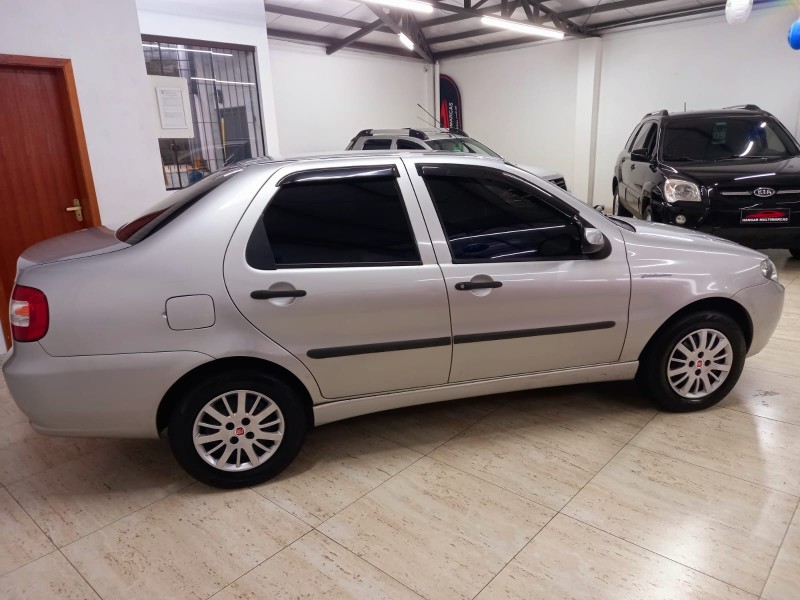 SIENA 1.0 MPI EL CELEBRATION 8V FLEX 4P MANUAL - 2010 - CAXIAS DO SUL