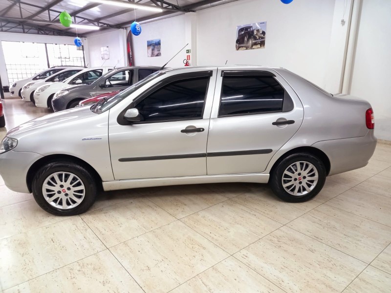 SIENA 1.0 MPI EL CELEBRATION 8V FLEX 4P MANUAL - 2010 - CAXIAS DO SUL
