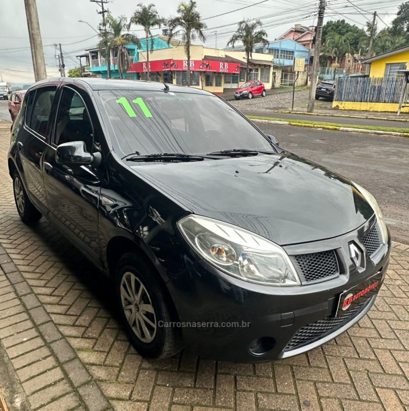 SANDERO 1.0 EXPRESSION 16V FLEX 4P MANUAL - 2011 - PAROBé