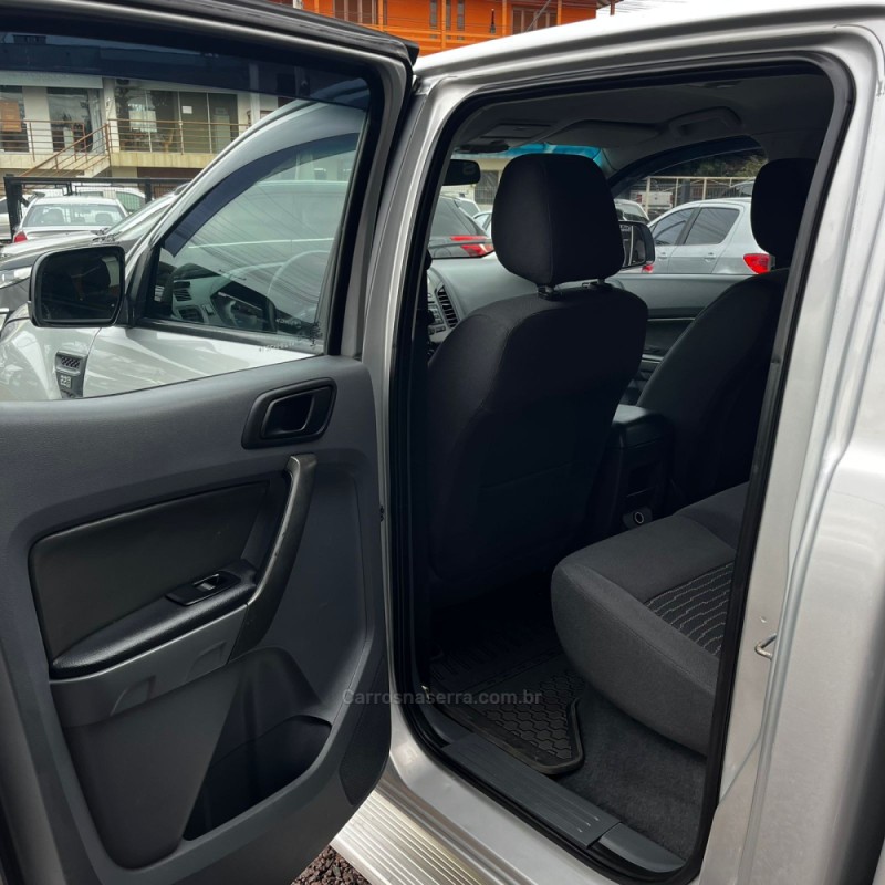 RANGER 2.2 XLS 4X4 CD 16V DIESEL 4P MANUAL - 2015 - LAJEADO