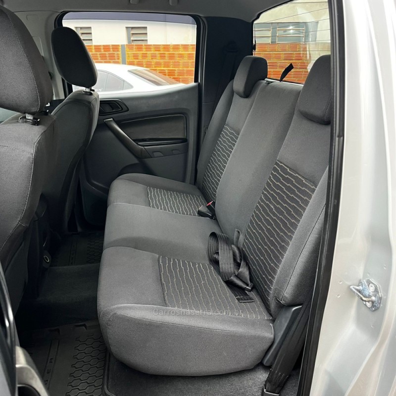 RANGER 2.2 XLS 4X4 CD 16V DIESEL 4P MANUAL - 2015 - LAJEADO