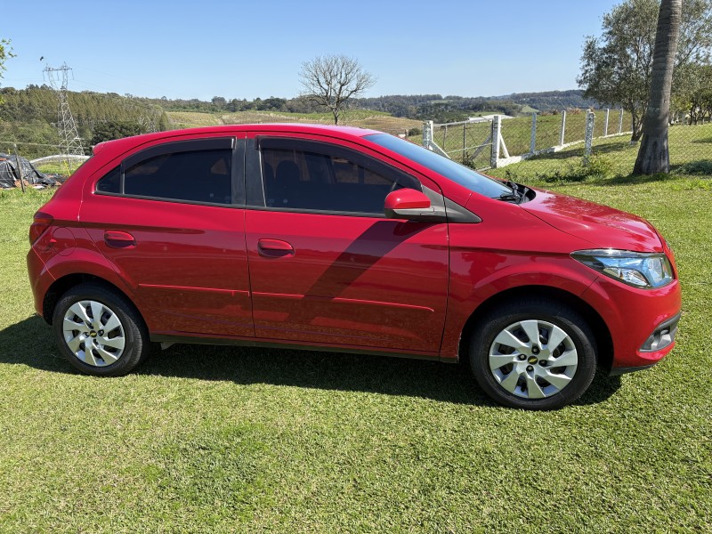 ONIX 1.4 MPFI LT 8V FLEX 4P MANUAL - 2015 - FARROUPILHA