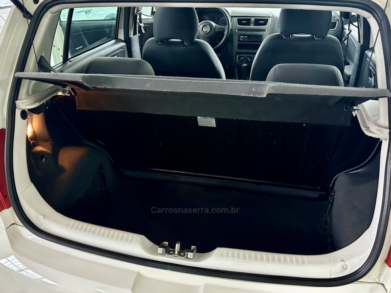 FOX 1.0 MI TREND 8V FLEX 4P MANUAL - 2014 - GUAPORé