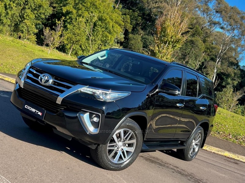 HILUX SW4 2.8 SRX 4X4 7 LUGARES 16V TURBO INTERCOOLER DIESEL 4P AUTOMÁTICO - 2018 - BENTO GONçALVES
