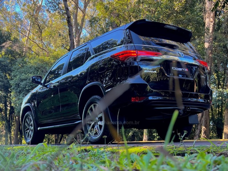 HILUX SW4 2.8 SRX 4X4 7 LUGARES 16V TURBO INTERCOOLER DIESEL 4P AUTOMÁTICO - 2018 - BENTO GONçALVES