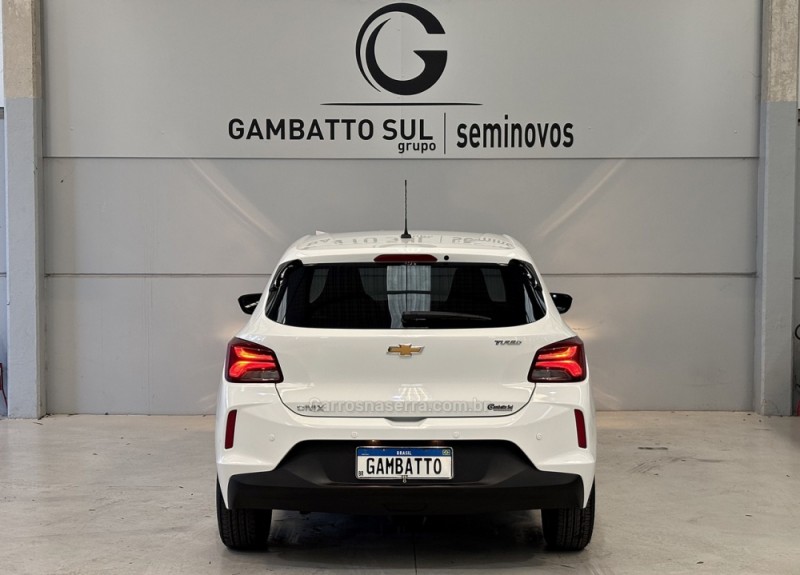 ONIX 1.0 LT 12V TURBO FLEX 4P AUTOMÁTICO - 2023 - BENTO GONçALVES