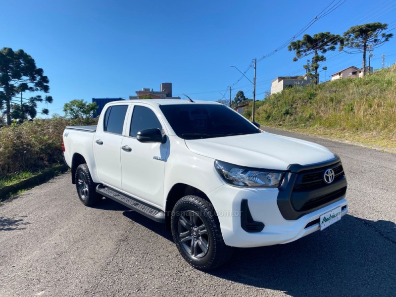 HILUX 2.8 4X4 CD 8V DIESEL 4P MANUAL - 2022 - FLORES DA CUNHA