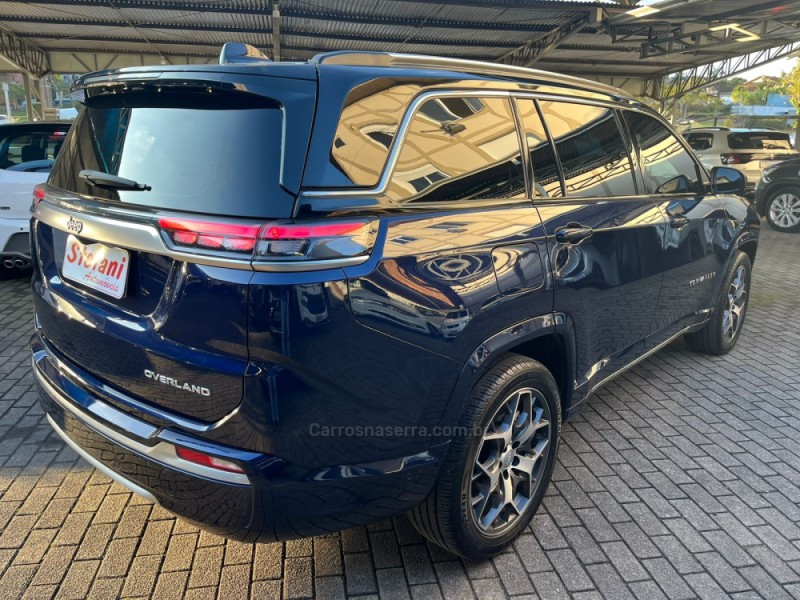 COMMANDER 1.3 OVERLAND T270 16V 4X2 TURBO FLEX 4P AUTOMÁTICO - 2022 - FELIZ