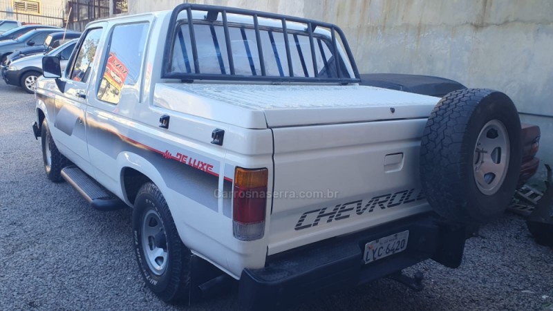 D20 4.0 CUSTOM DE LUXE CD 8V DIESEL 2P MANUAL - 1990 - CAXIAS DO SUL