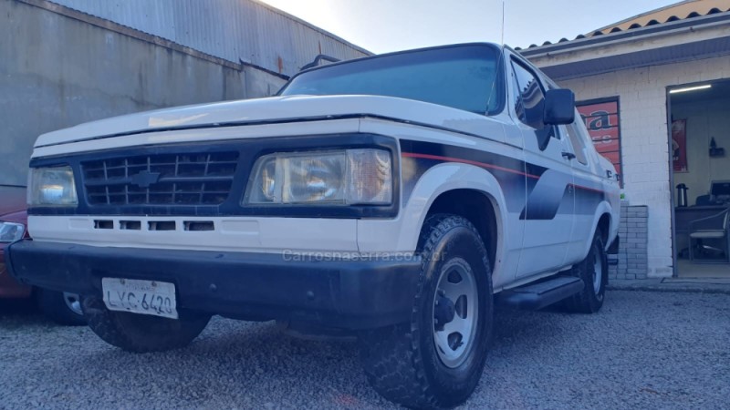D20 4.0 CUSTOM DE LUXE CD 8V DIESEL 2P MANUAL - 1990 - CAXIAS DO SUL