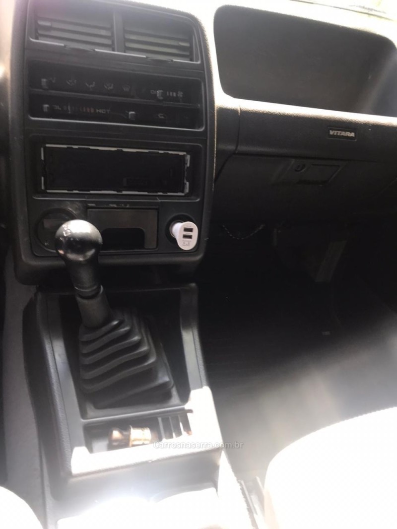 VITARA 1.6 JLX METAL TOP 4X4 8V GASOLINA 2P MANUAL - 1991 - CANELA