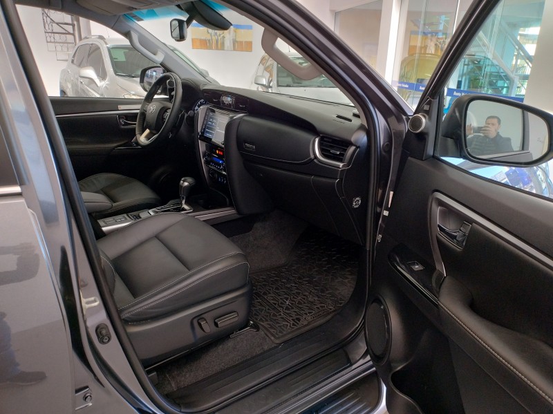 HILUX SW4 2.8 SRX 4X4 16V TURBO INTERCOOLER DIESEL 4P AUTOMÁTICO - 2023 - BENTO GONçALVES