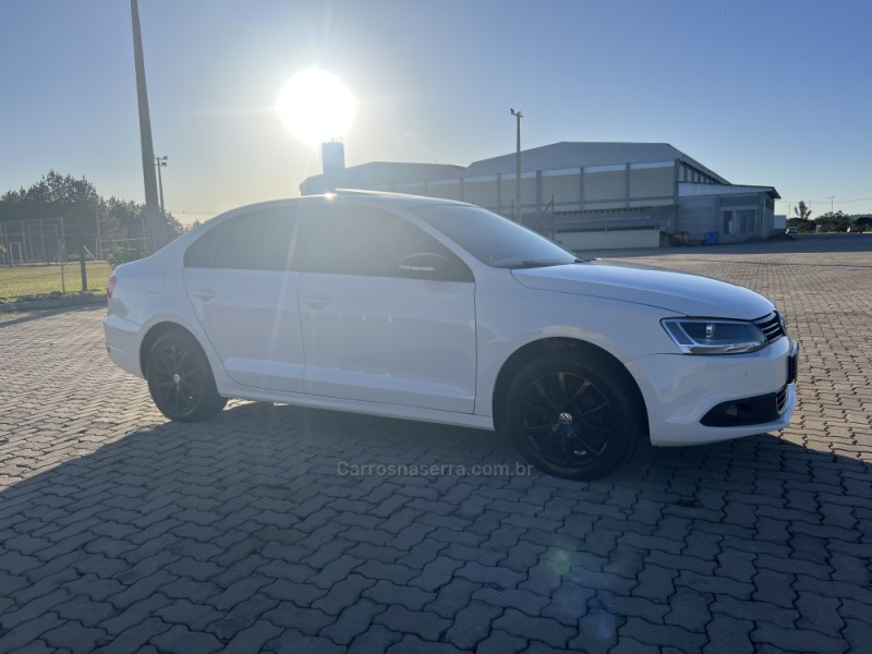 JETTA 2.0 COMFORTLINE FLEX 4P TIPTRONIC - 2012 - ANTôNIO PRADO