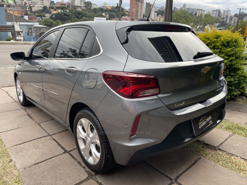 ONIX 1.0 PREMIER II 12V TURBO FLEX 4P AUTOMÁTICO - 2021 - CAXIAS DO SUL
