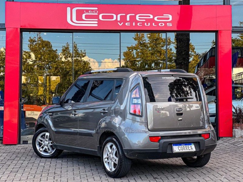 SOUL 1.6 EX 16V FLEX 4P MANUAL - 2011 - CANELA