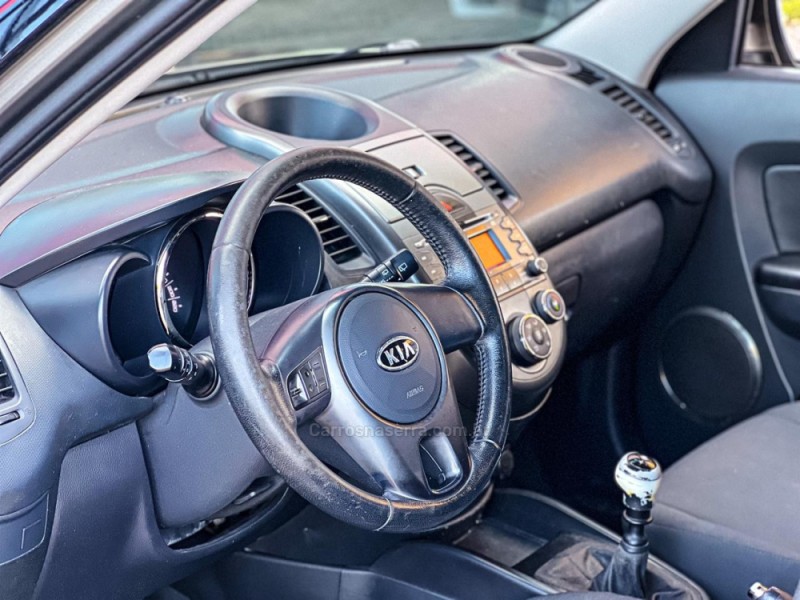 SOUL 1.6 EX 16V FLEX 4P MANUAL - 2011 - CANELA