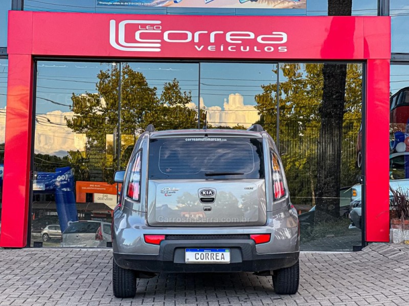 SOUL 1.6 EX 16V FLEX 4P MANUAL - 2011 - CANELA