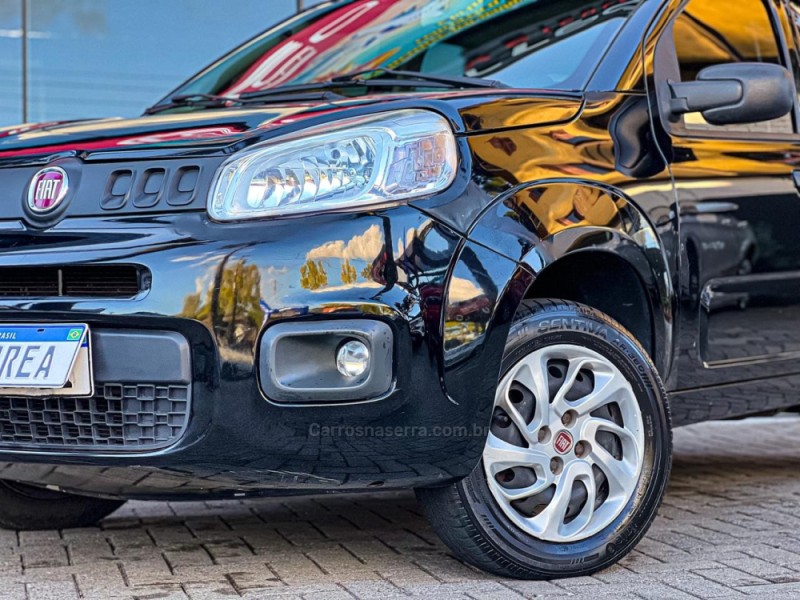 UNO 1.0 EVO ATTRACTIVE 8V FLEX 4P MANUAL - 2016 - CANELA