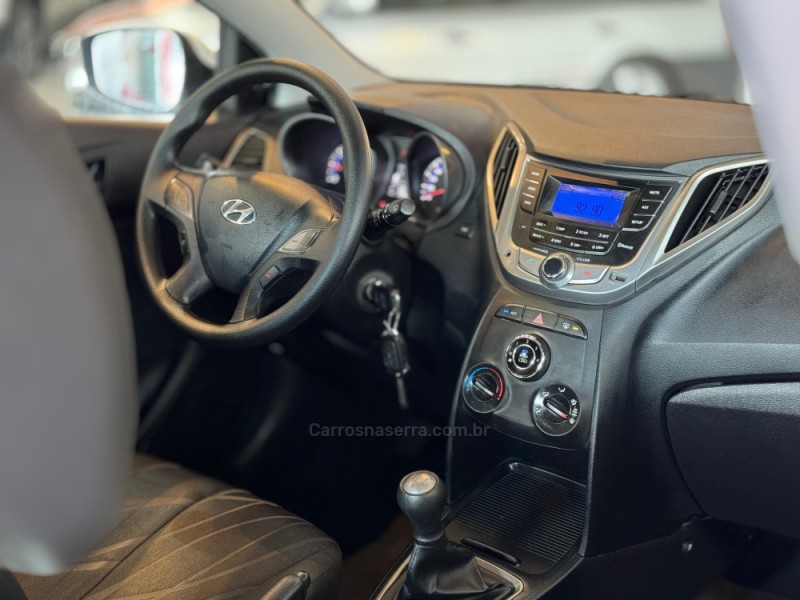 HB20 1.0 COMFORT PLUS 12V FLEX 4P MANUAL - 2014 - ESTâNCIA VELHA