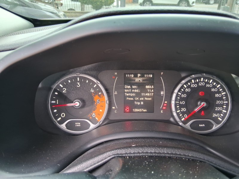 RENEGADE 2.0 16V TURBO DIESEL SPORT 4P 4X4 AUTOMÁTICO - 2016 - CAXIAS DO SUL