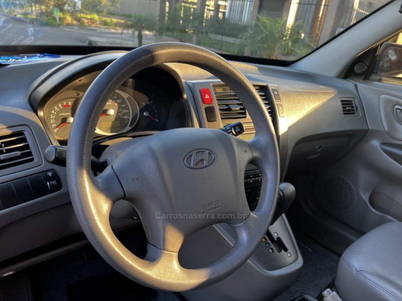 TUCSON 2.0 MPFI GLS 16V 143CV 2WD FLEX 4P AUTOMÁTICO - 2015 - NOVO HAMBURGO