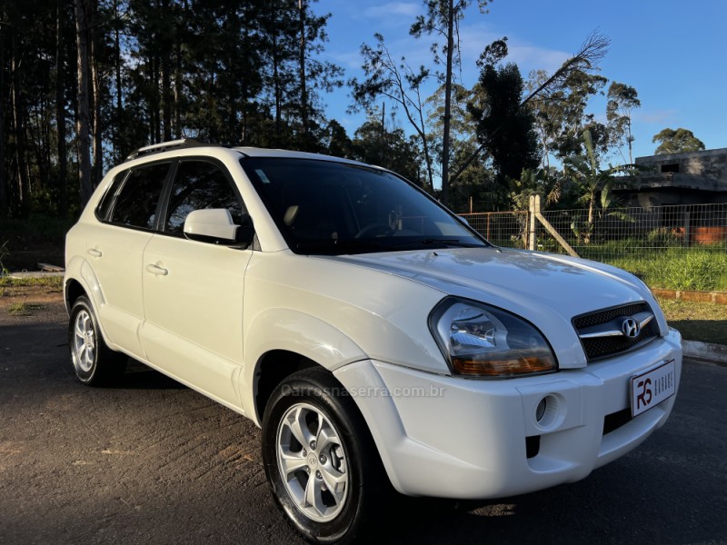 tucson 2.0 mpfi gls 16v 143cv 2wd flex 4p automatico 2015 novo hamburgo