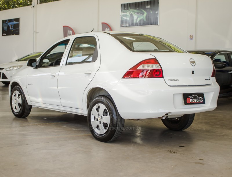 PRISMA 1.4 MPFI MAXX 8V FLEX 4P MANUAL - 2011 - NOVO HAMBURGO