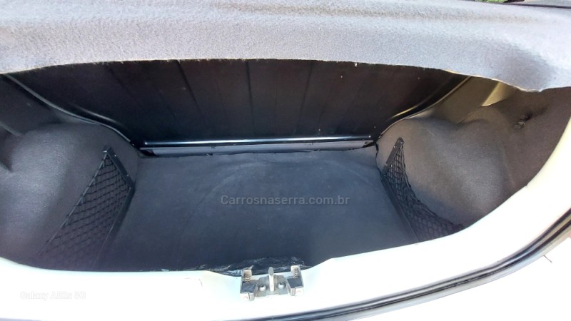 FOX 1.6 MI PRIME 8V FLEX 4P MANUAL - 2014 - FARROUPILHA