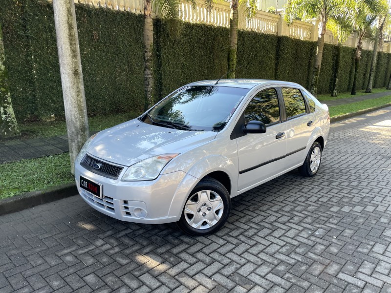 FIESTA 1.0 MPI SEDAN 8V FLEX 4P MANUAL - 2008 - CAXIAS DO SUL