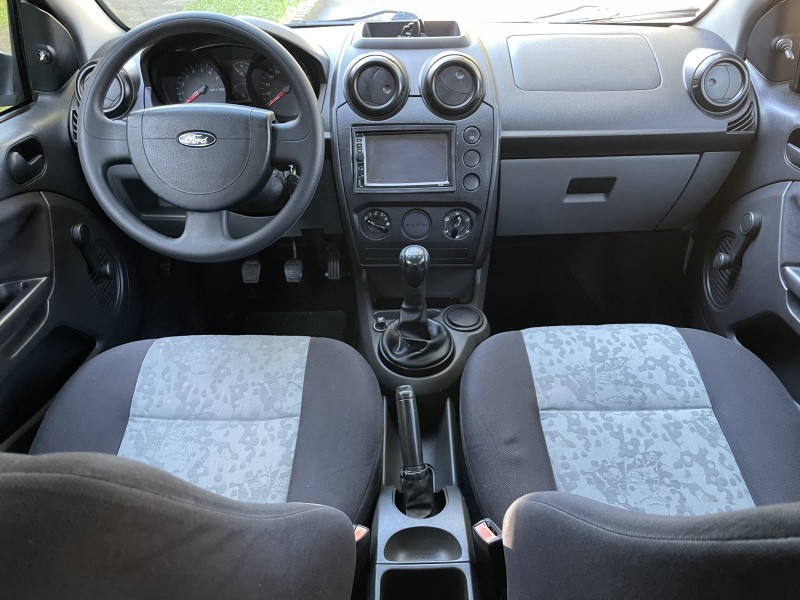 FIESTA 1.0 MPI SEDAN 8V FLEX 4P MANUAL - 2008 - CAXIAS DO SUL