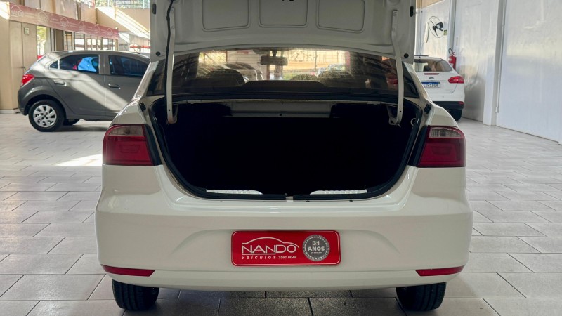 VOYAGE 1.0 I TREND 16V FLEX 4P MANUAL - 2014 - ESTâNCIA VELHA