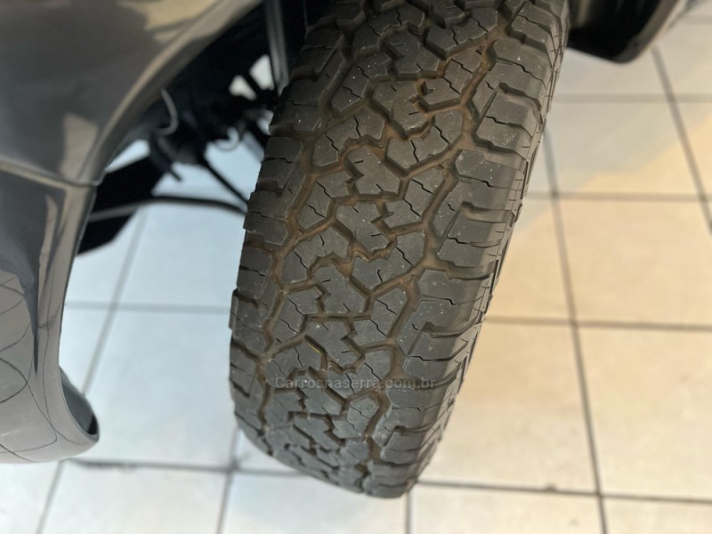 PAJERO TR4 2.0 4X4 16V 140CV FLEX 4P MANUAL - 2009 - CAXIAS DO SUL